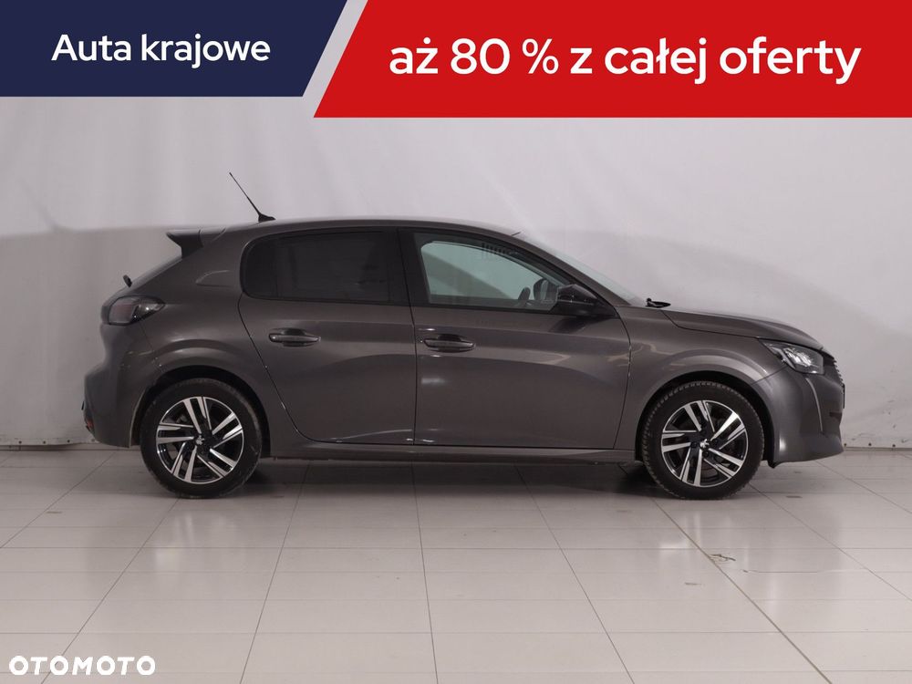 Peugeot 208 - 8