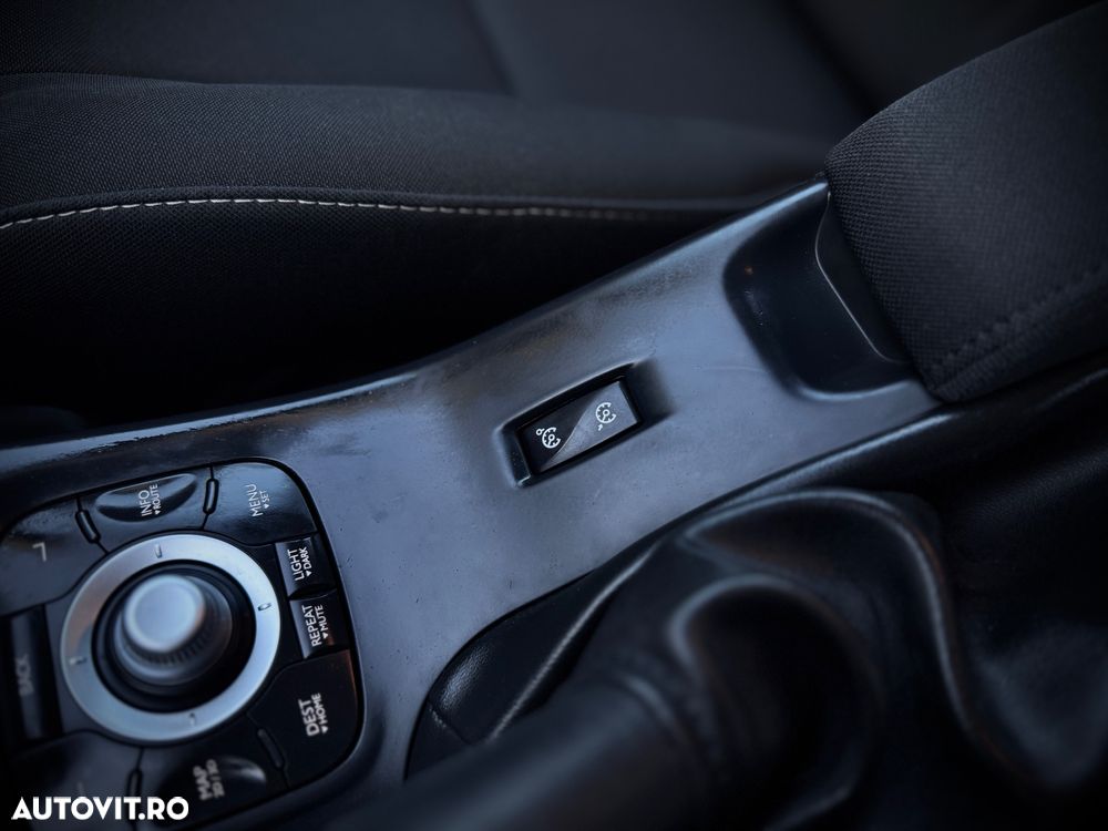 Renault Megane 1.5 dCI Color Edition - 24