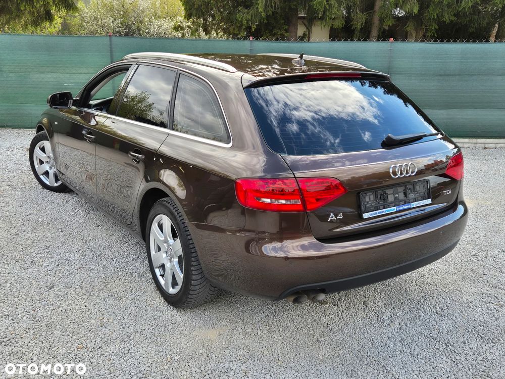 Audi A4 Avant 2.0 TDI DPF S line Sportpaket - 29