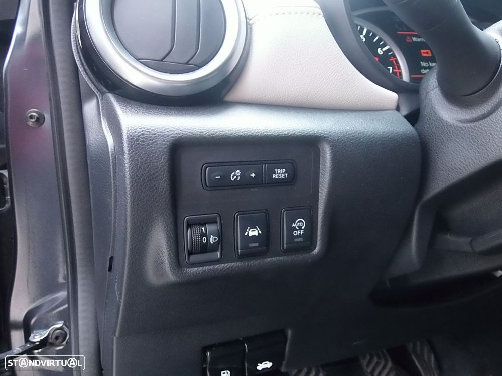 Nissan Micra 0.9 IG-T Tekna Dark Sound S/S - 18