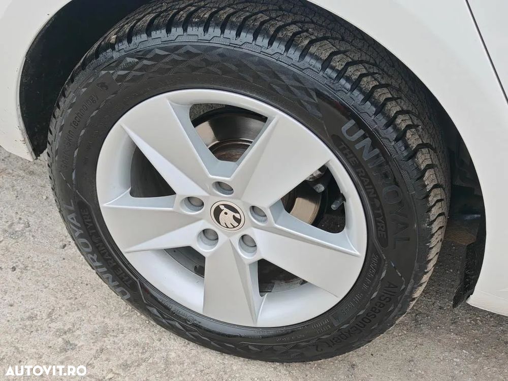 Skoda Octavia 1.6 TDI DSG Ambition - 25