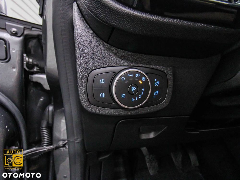 Ford Fiesta 1.1 S&S TITANIUM - 27