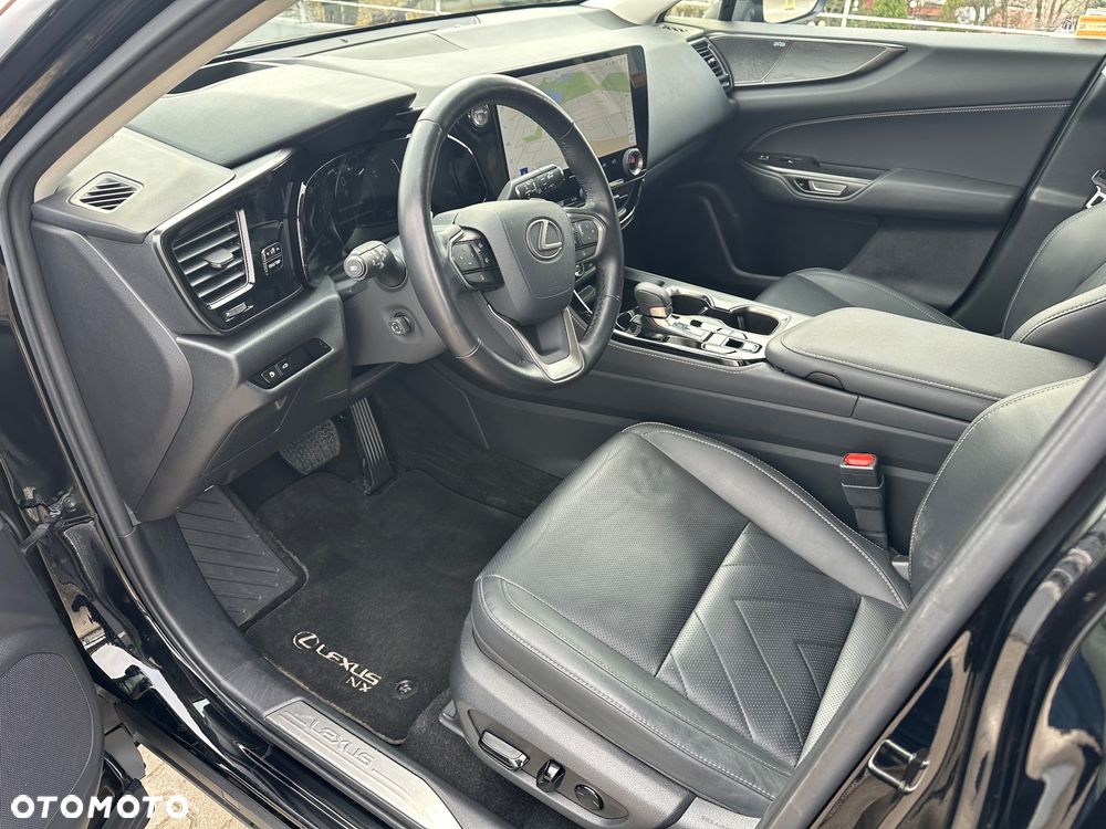 Lexus NX 350h Omotenashi AWD - 17
