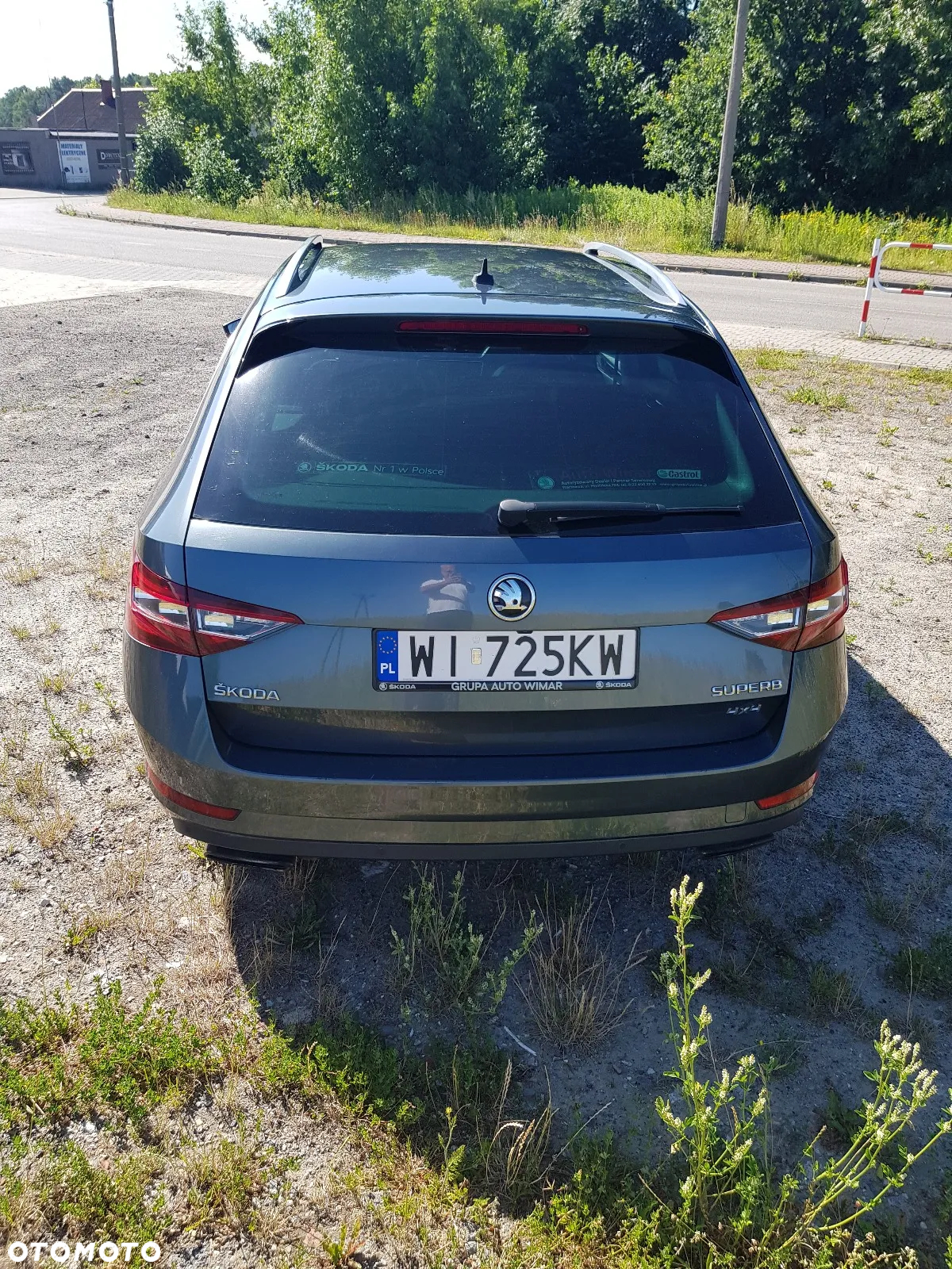 Skoda Superb 2.0 TSI 4x4 L&K DSG - 17