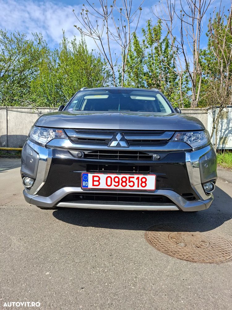 Mitsubishi Outlander - 24