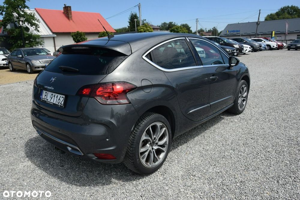 Citroën DS4 1.6 THP SoChic - 12