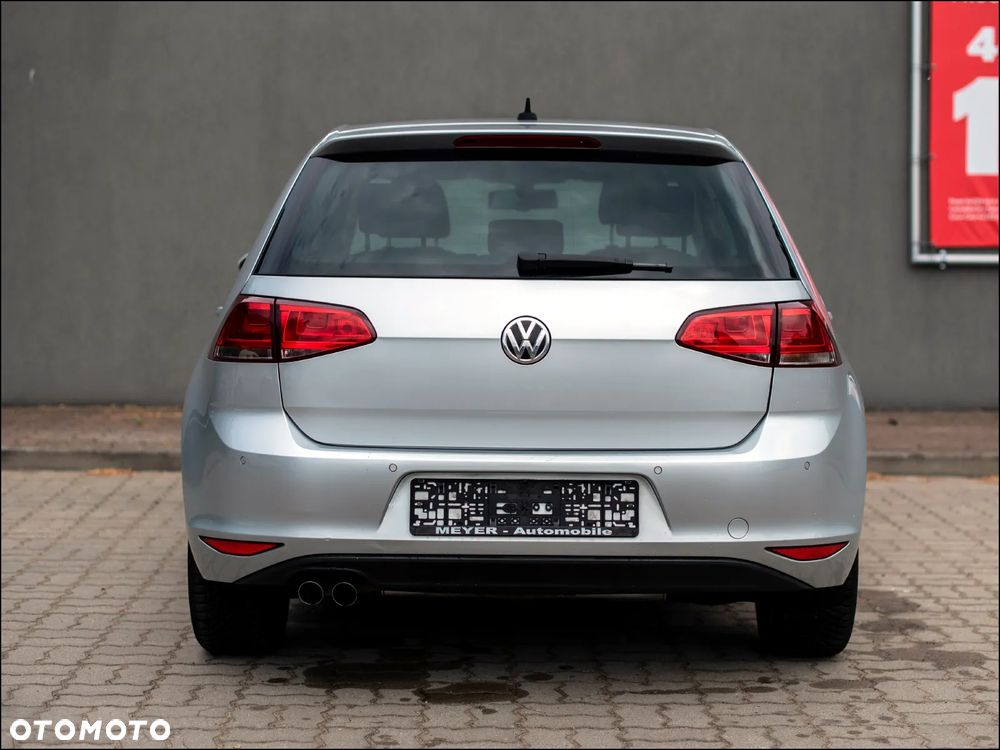Volkswagen Golf - 4