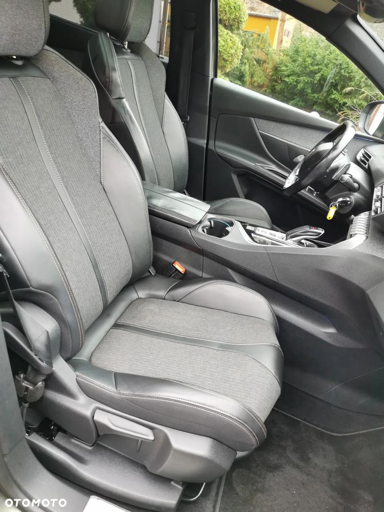 Peugeot 5008 THP 165 EAT6 Stop & Start Allure - 20