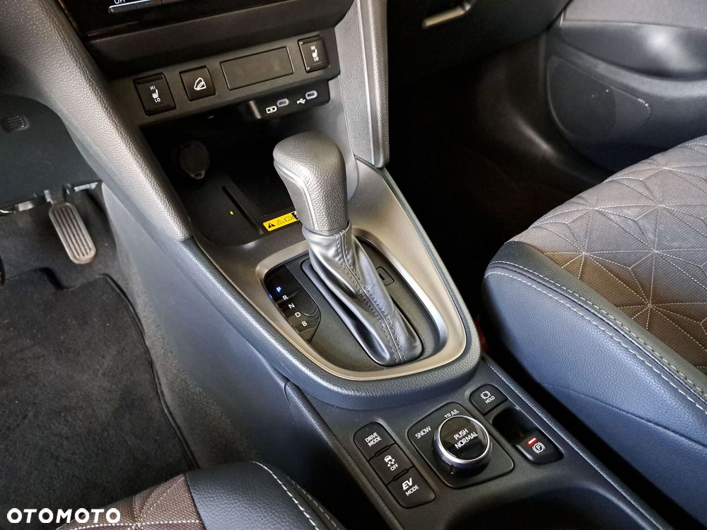 Toyota Yaris Cross Hybrid 1.5 Executive AWD - 27
