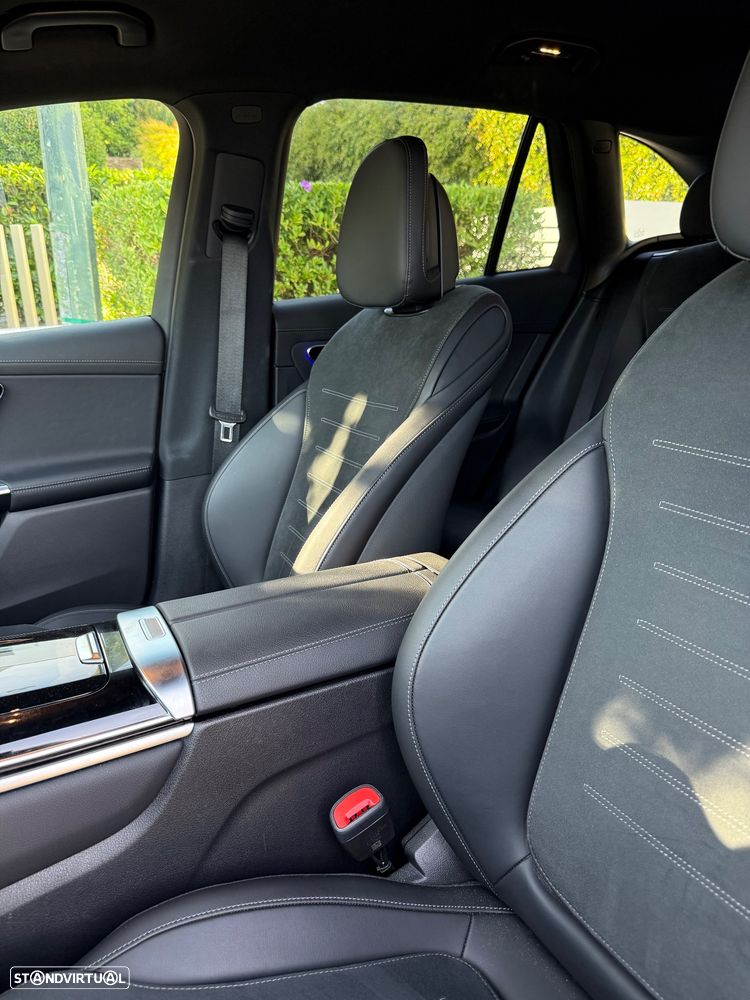 Mercedes-Benz GLC 220 d 4Matic 9G-TRONIC AMG Line Advanced — fotografia 21