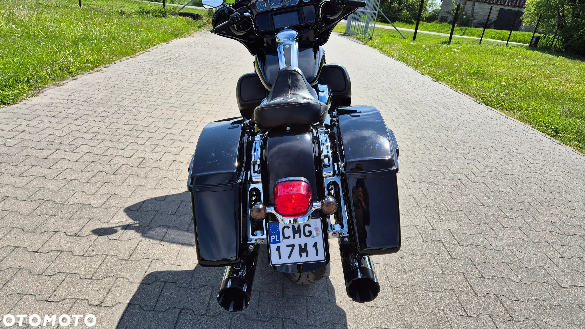 Harley-Davidson FLH Electra Glide - 3