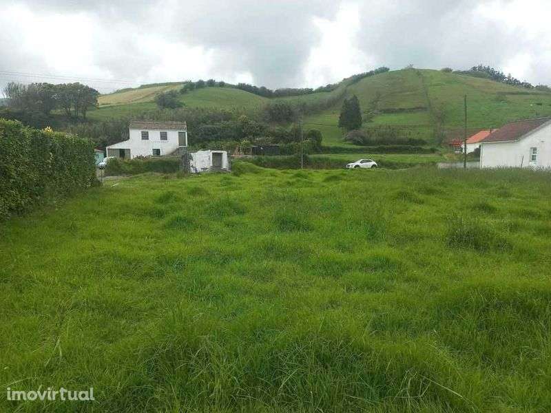 Terreno Urbano com ruina 2600m2 - Grande imagem: 2/8