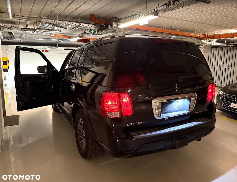 Lincoln Navigator 5.4 4WD - 17