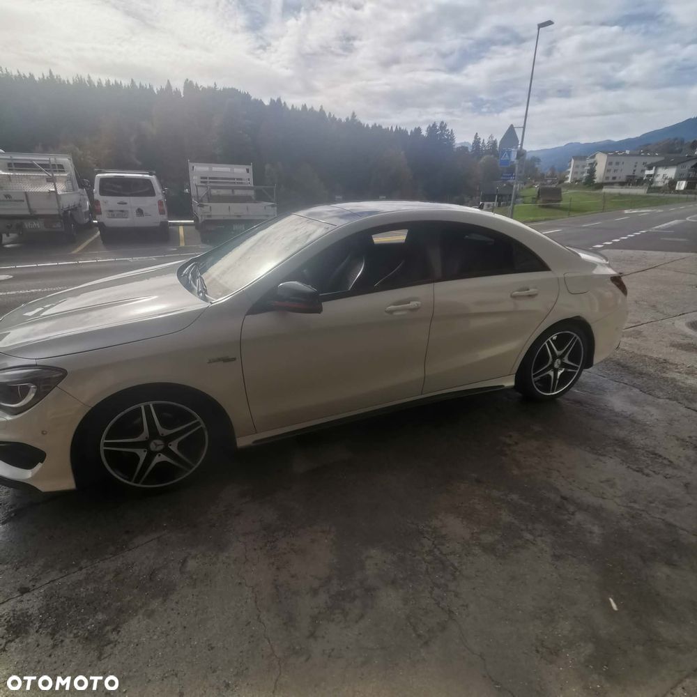 Mercedes-Benz CLA - 1
