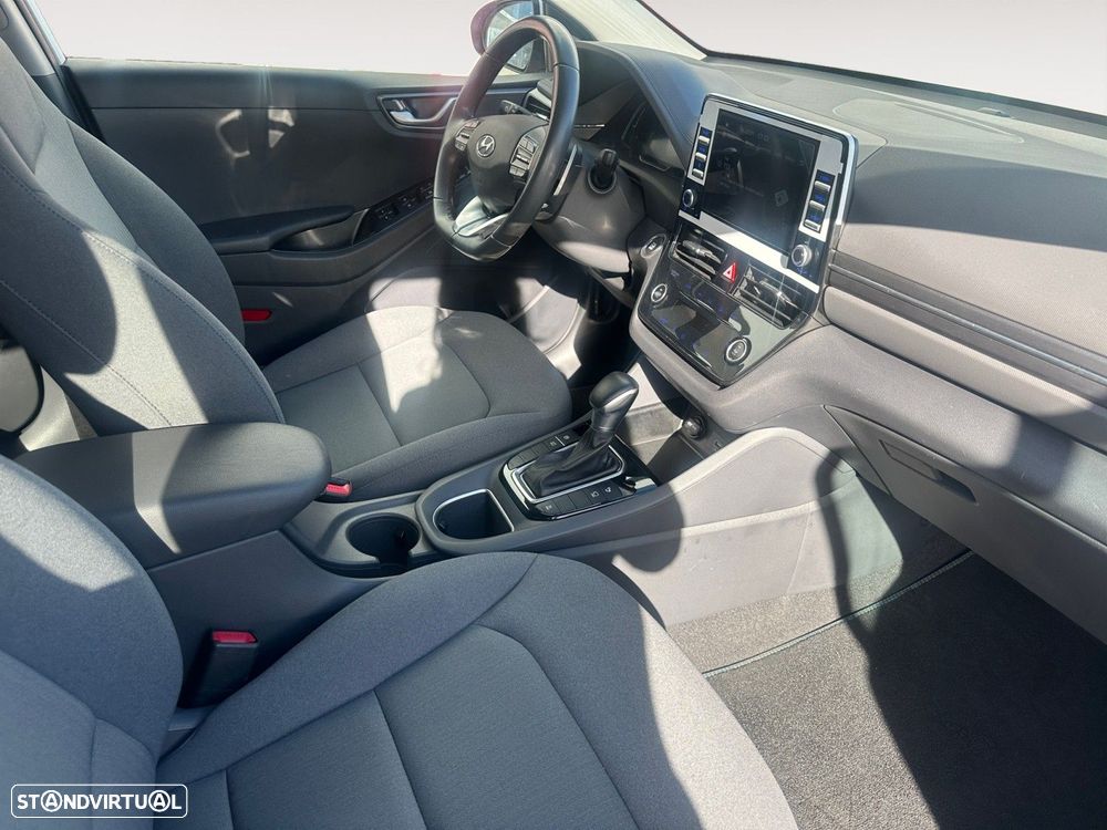 Hyundai Ioniq 1.6 GDI PHEV - 15