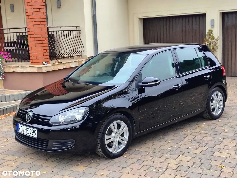 Volkswagen Golf - 22