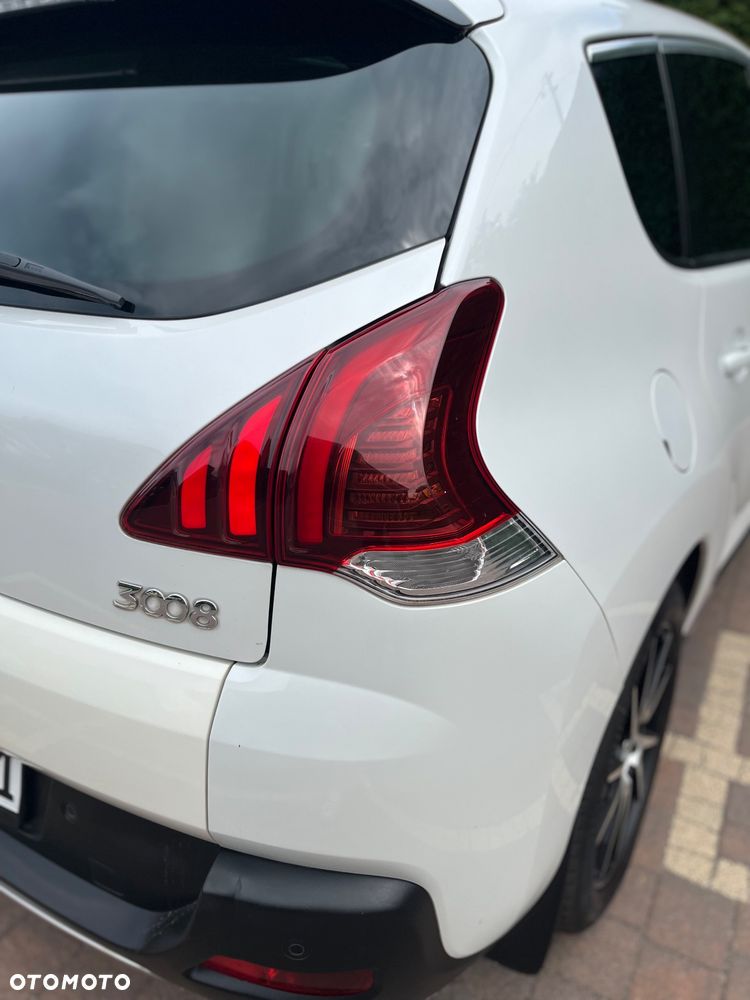 Peugeot 3008 2.0 HDi HYbrid4 - 20