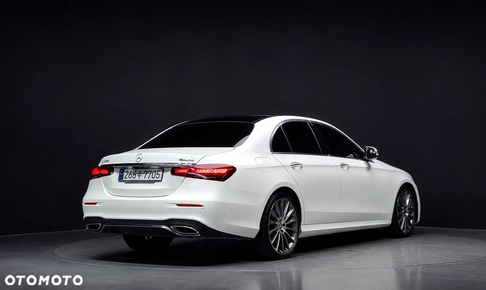 Mercedes-Benz Klasa E 300 9G-TRONIC - 3