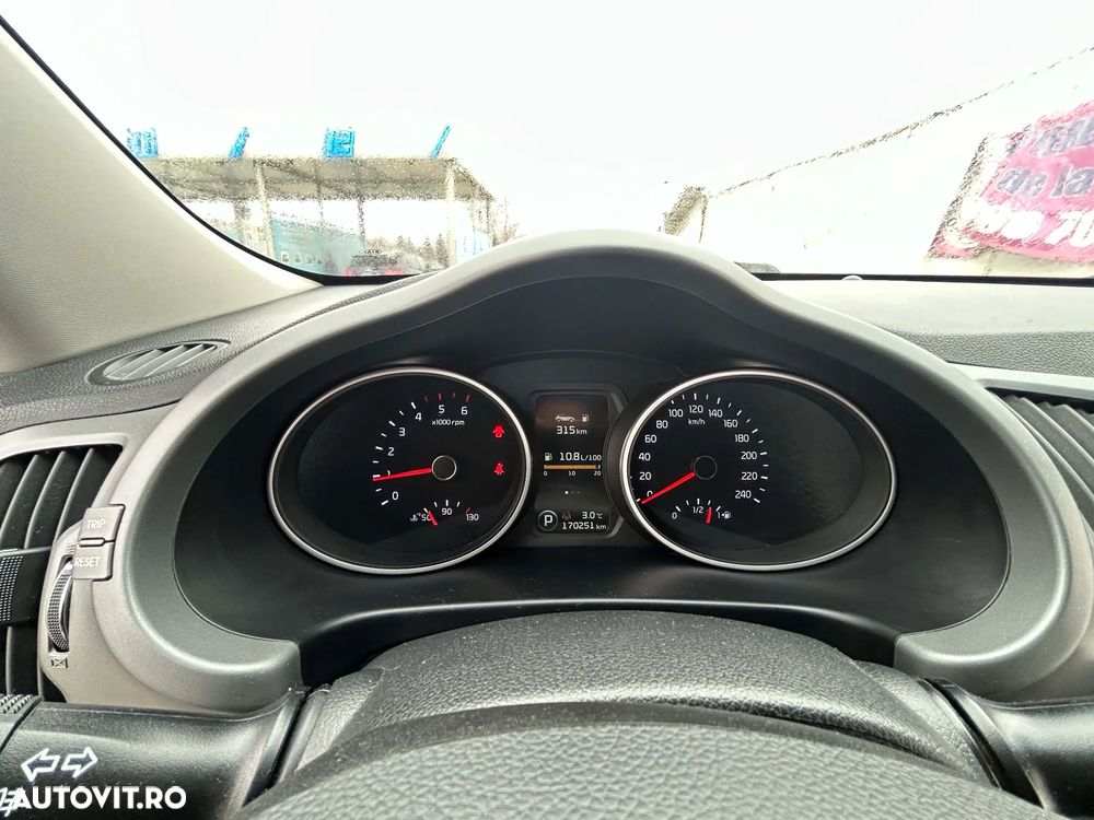 Kia Sportage - 1