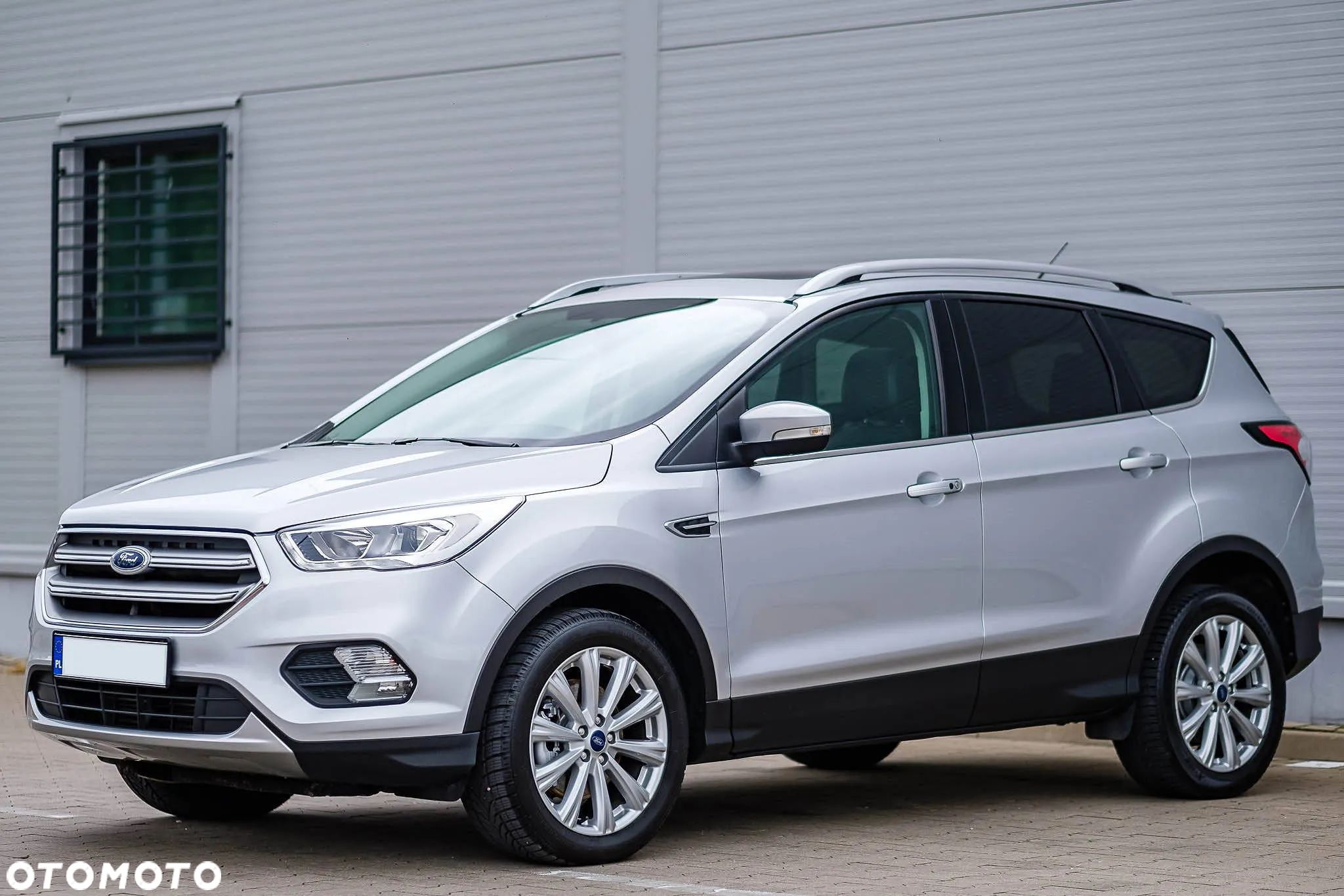 Ford Kuga - 1