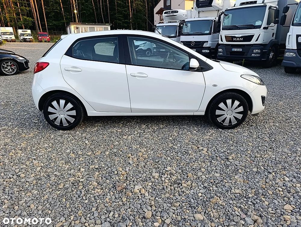 Mazda 2 1.3 Exclusive - 9