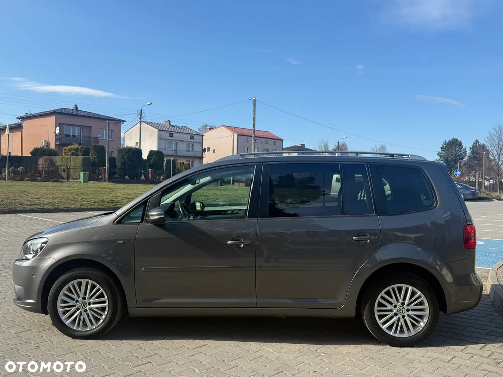 Volkswagen Touran - 20