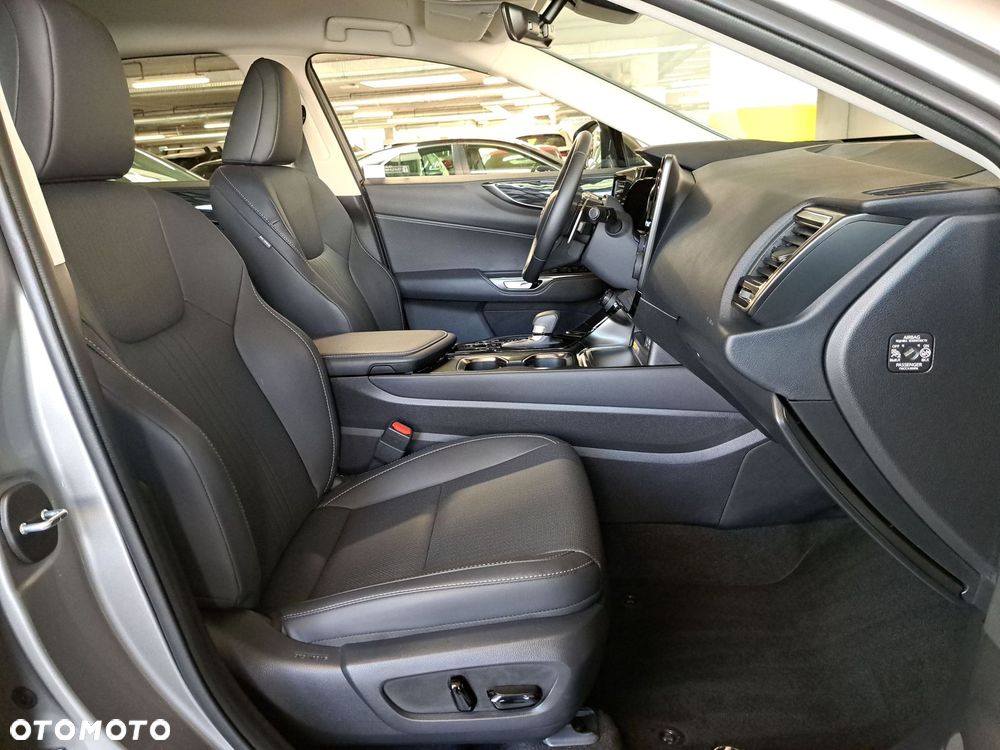 Lexus NX - 16