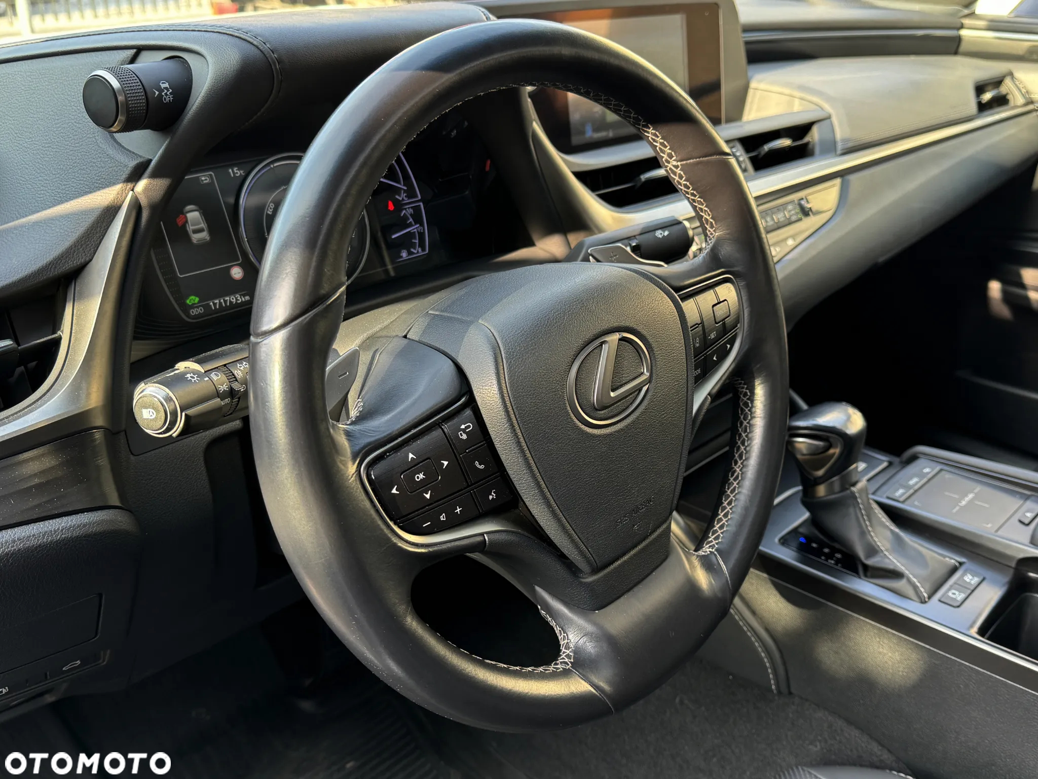 Lexus ES 300h Elegance - 6