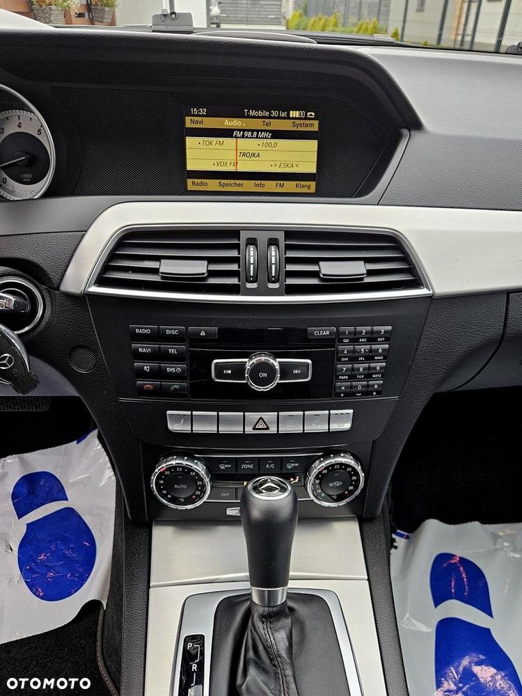 Mercedes-Benz Klasa C 250 CGI Automatik BlueEFFICIENCY Avantgarde - 20