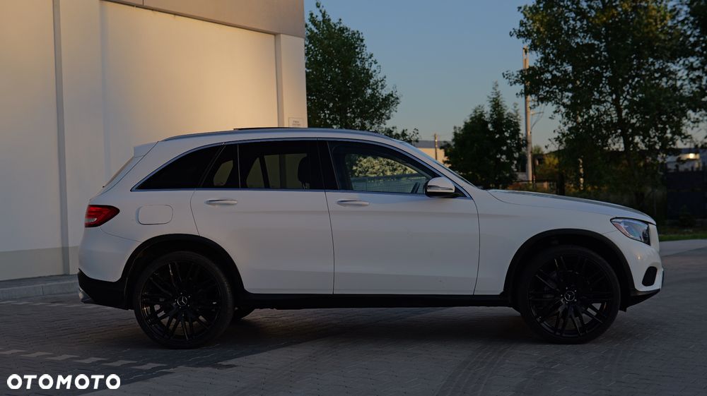 Mercedes-Benz GLC 300 4Matic 9G-TRONIC - 36