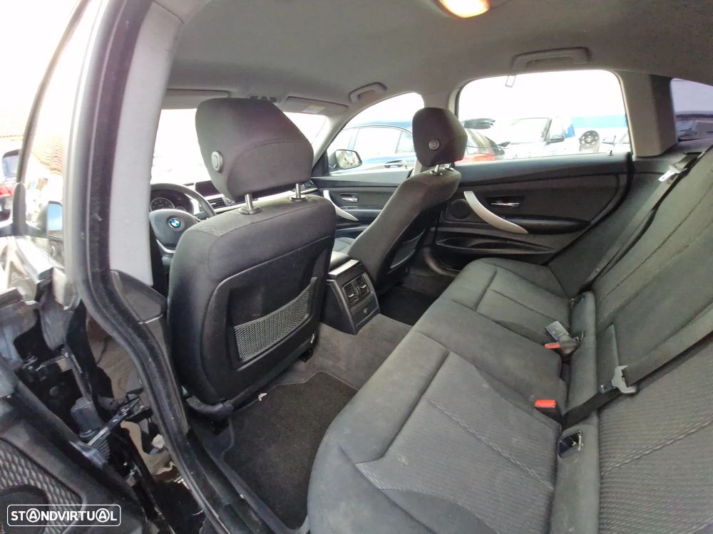 BMW 318 Gran Turismo d Aut. Luxury Line - 11
