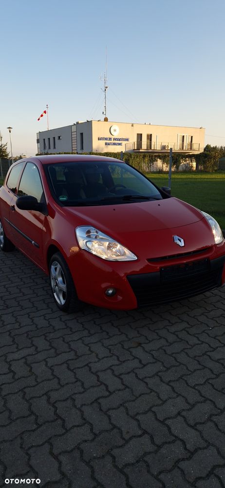 Renault Clio - 1