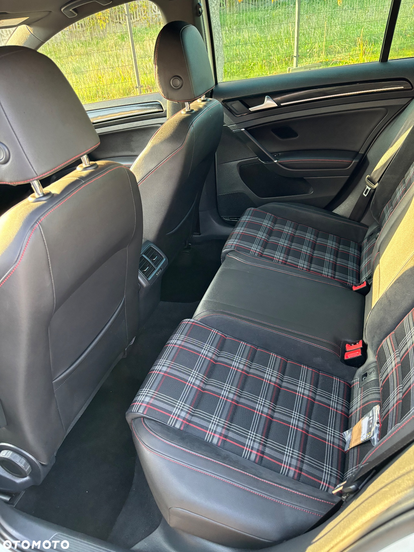 Volkswagen Golf VII 2.0 TSI BMT GTI DSG - 15