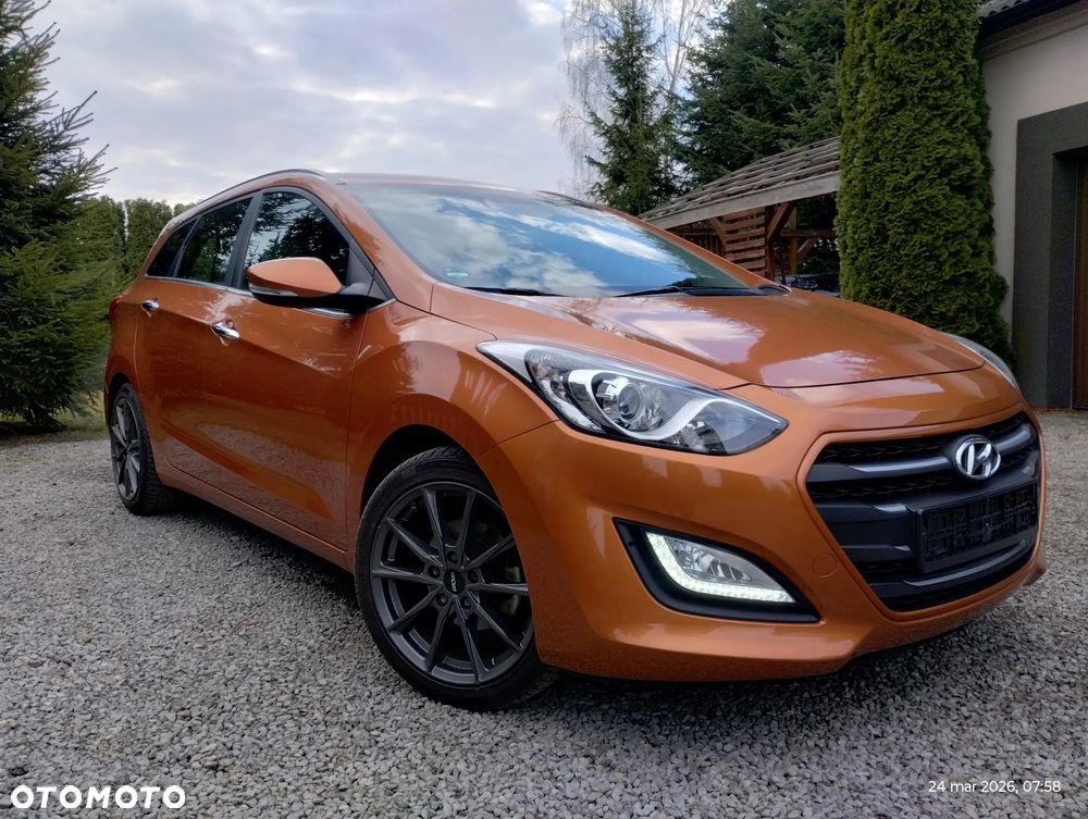 Hyundai i30 blue Kombi 1.6 GDi Trend - 1