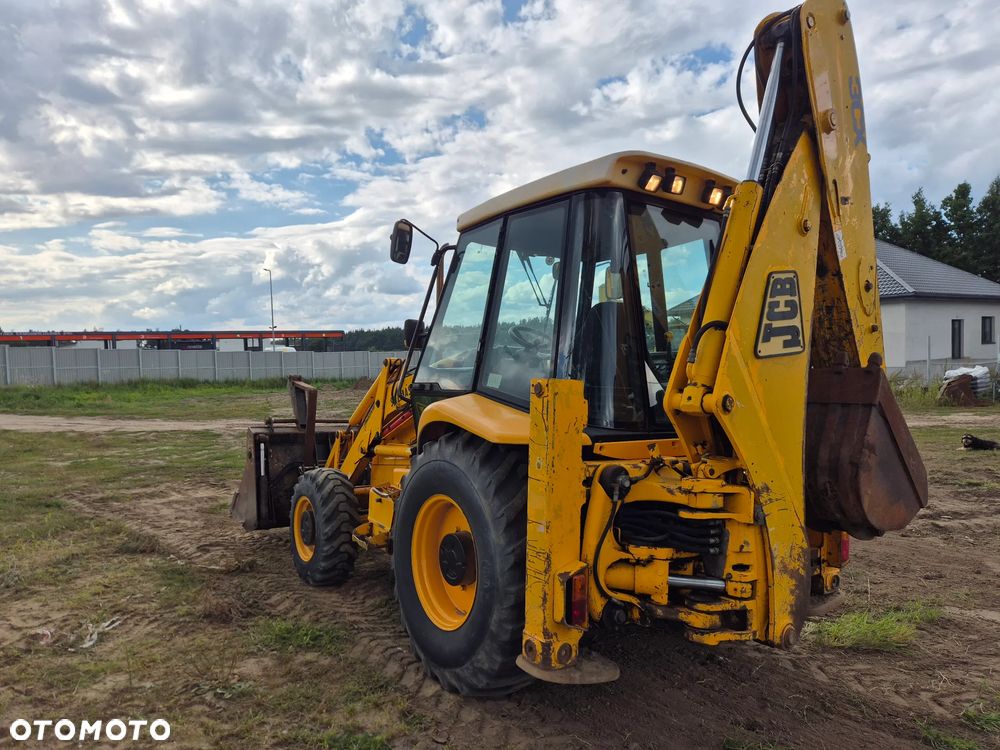 JCB 3cx na Rrównych kołach 4cx - 1