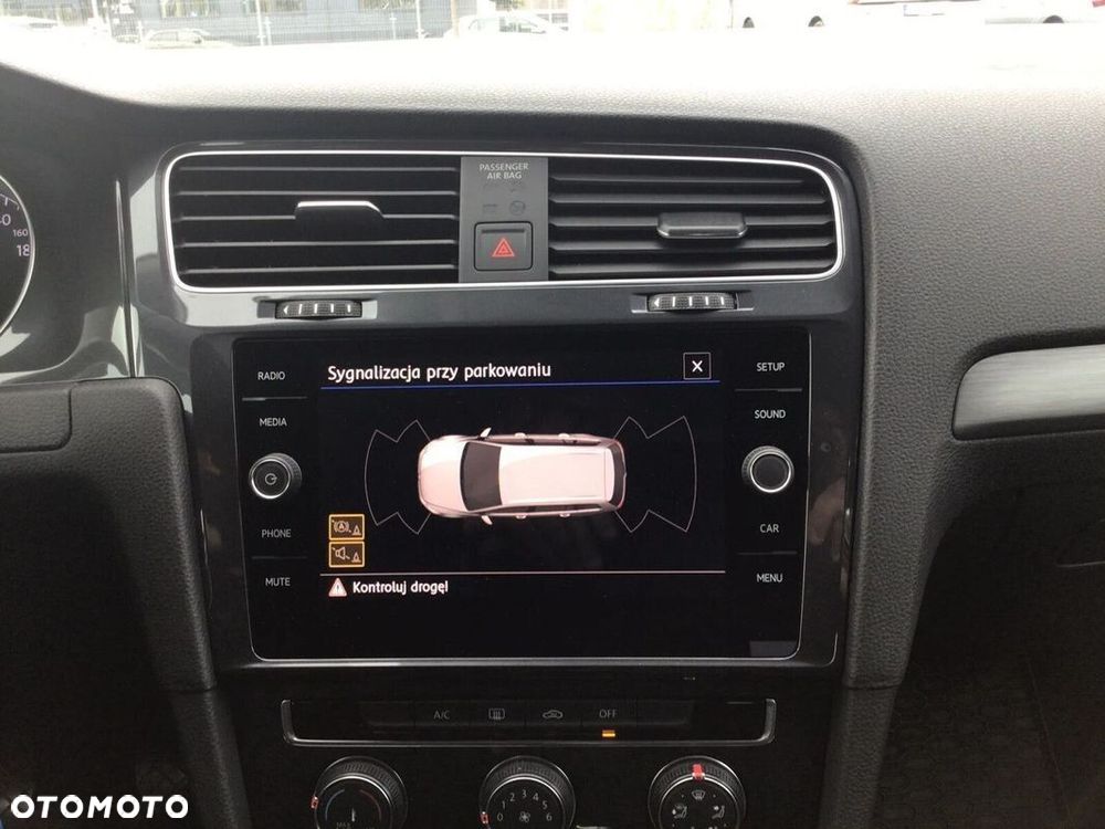 Volkswagen Golf VII 1.5 TSI BMT Comfortline - 12