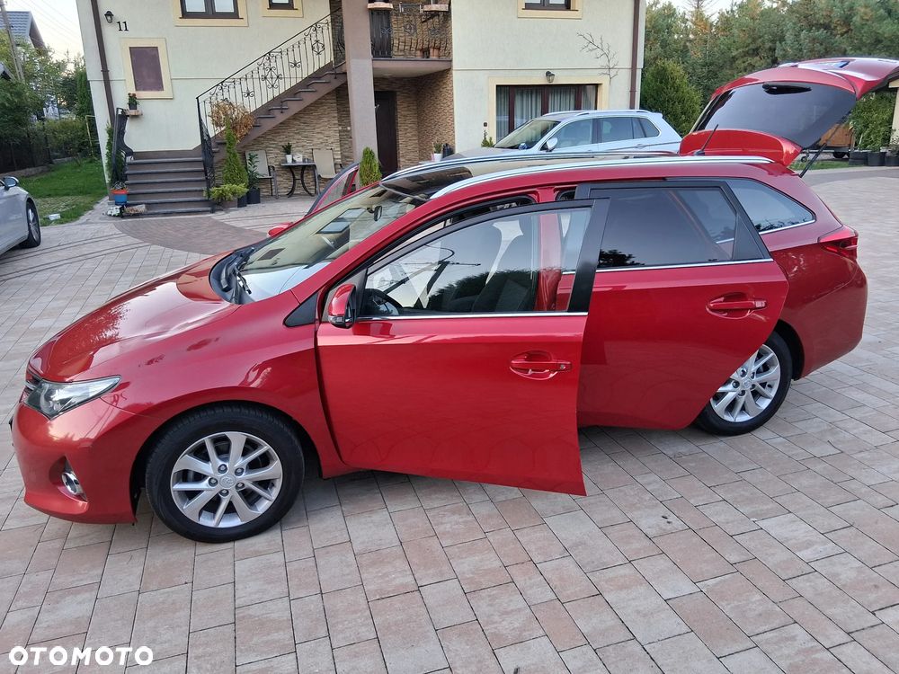Toyota Auris - 17