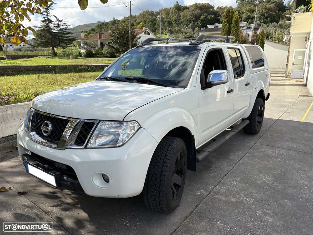 Nissan Navara 2.5 dCi CD LE Hi-Tech +P.Premium 4WD - 1