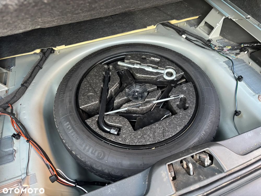 Volvo XC 70 - 25