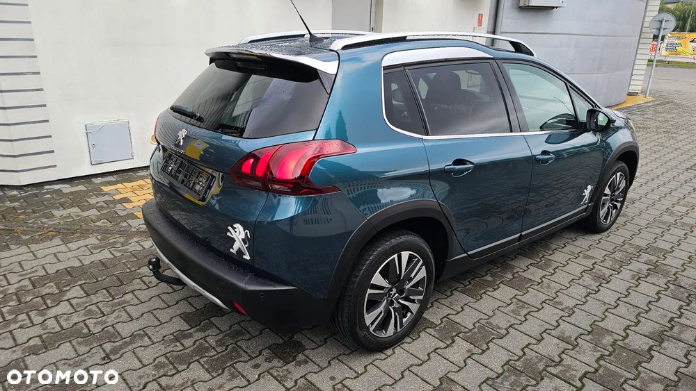 Peugeot 2008 BlueHDi 100 STOP & START Allure - 11