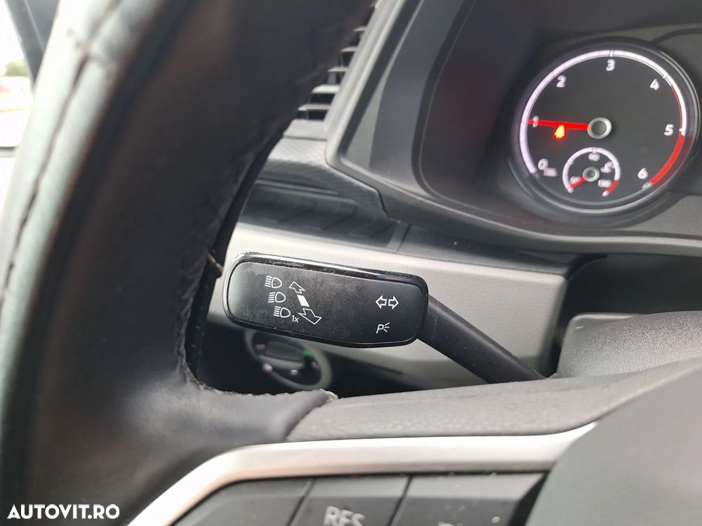 Volkswagen Caravelle - 19