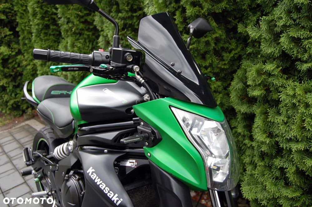 Kawasaki ER - 10