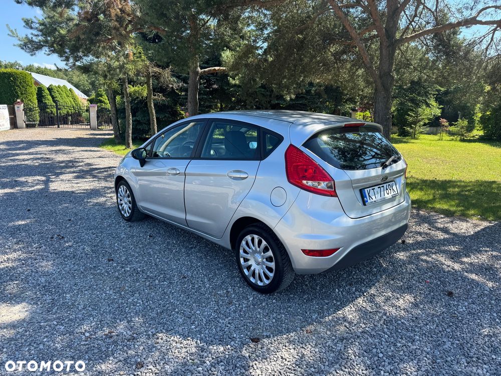 Ford Fiesta 1.4 Champions Edition - 37