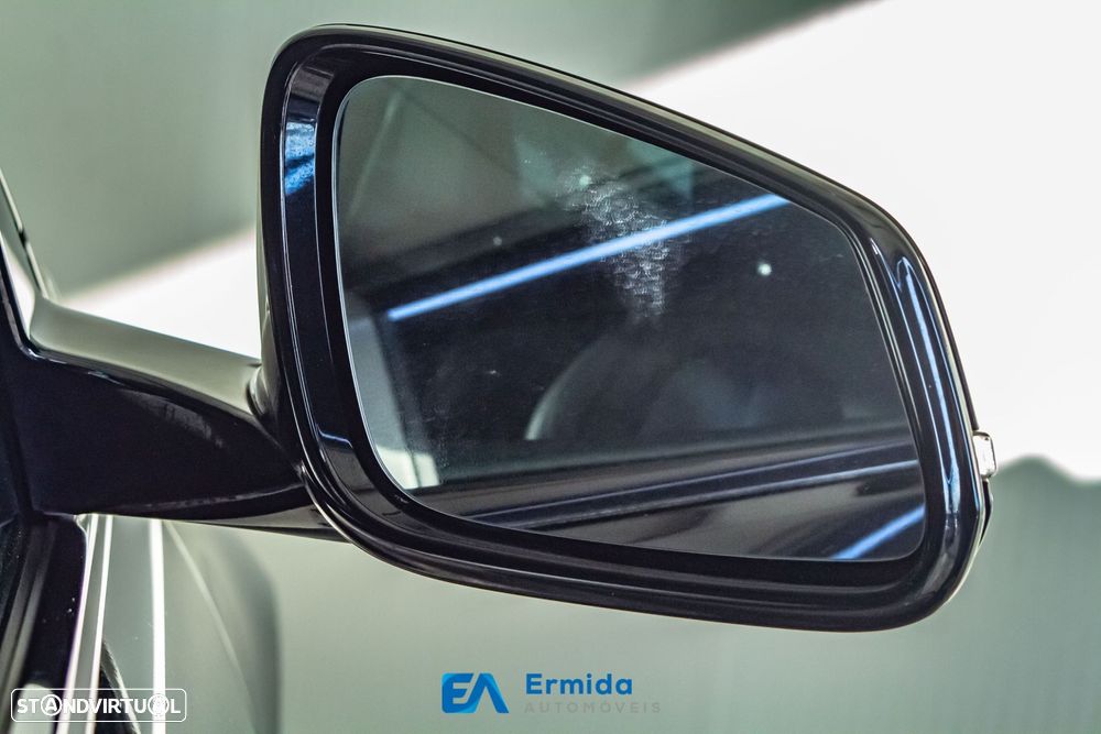 BMW 116 d Pack Desportivo M - 14