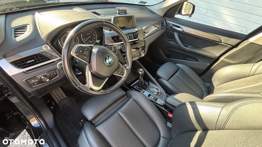 BMW X1 xDrive18d - 9