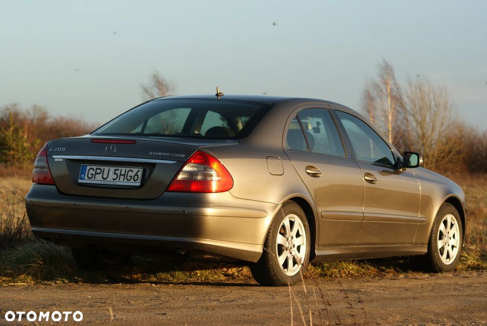 Mercedes-Benz Klasa E - 2