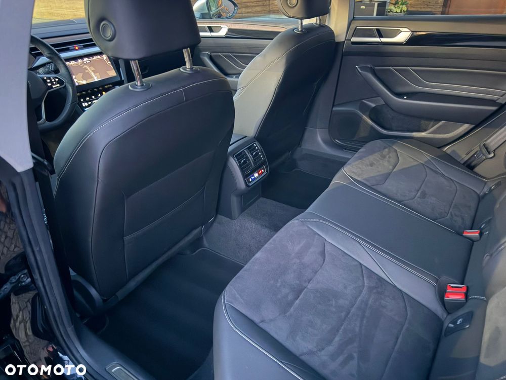 Volkswagen Arteon 2.0 TDI SCR R-Line DSG - 23