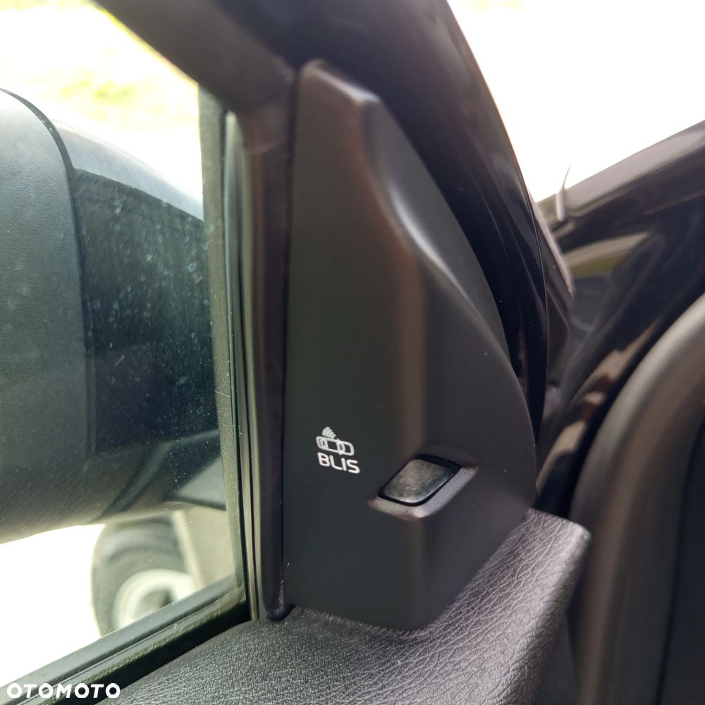 Volvo V40 D4 You - 9