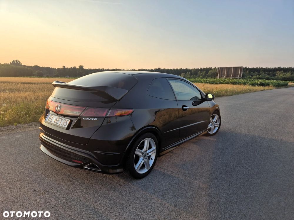 Honda Civic 1.8 TypeS - 3