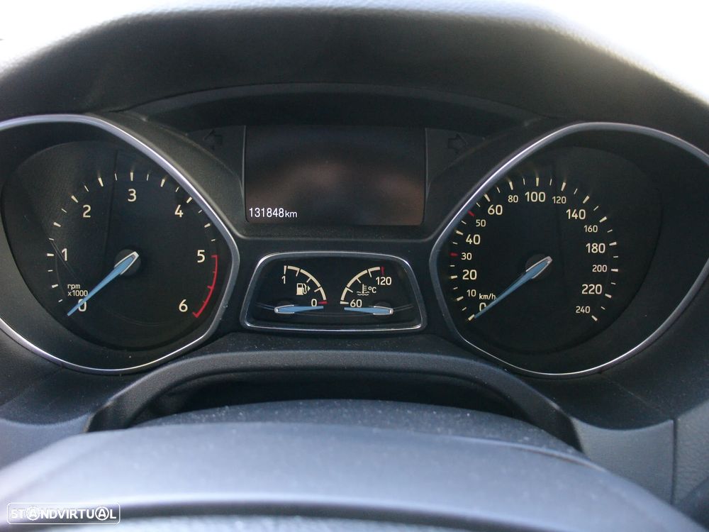 Ford Focus 1.5 TDCi Trend+ - 6